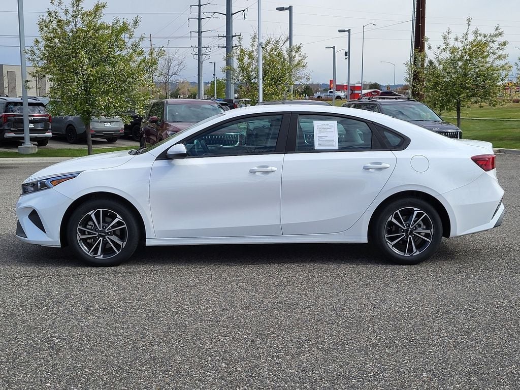 2022 Kia Forte LXS