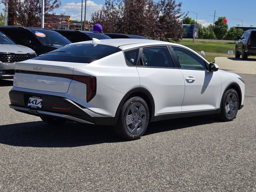 2026 Kia K4 LX