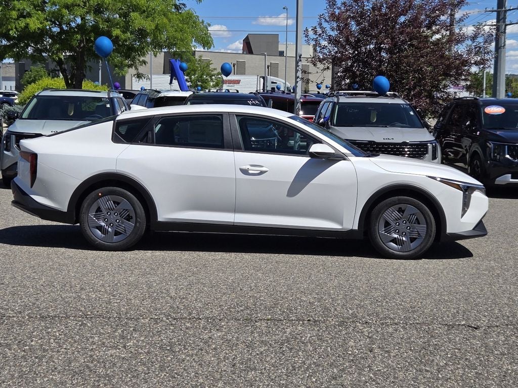 2026 Kia K4 LX