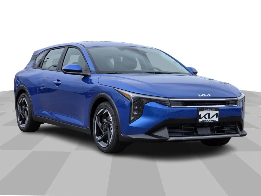 2026 Kia K4 EX AT Hatchback's photo