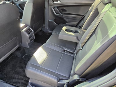 2020 Volkswagen Tiguan SE R-Line Black