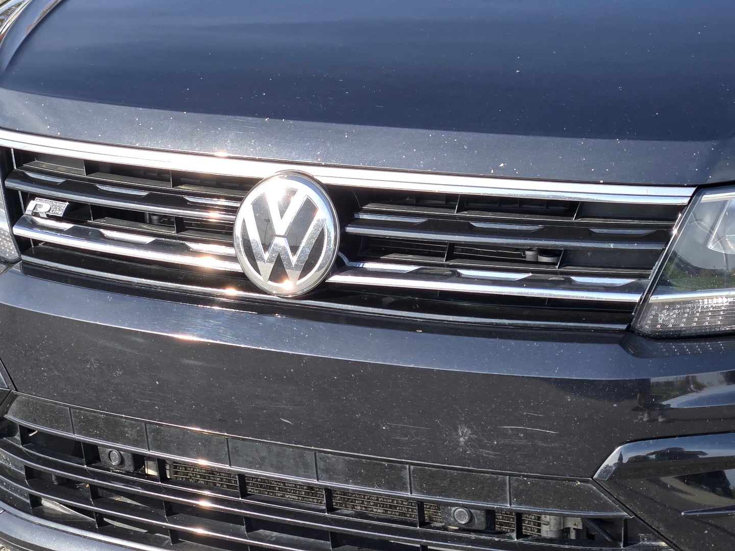 2020 Volkswagen Tiguan SE R-Line Black