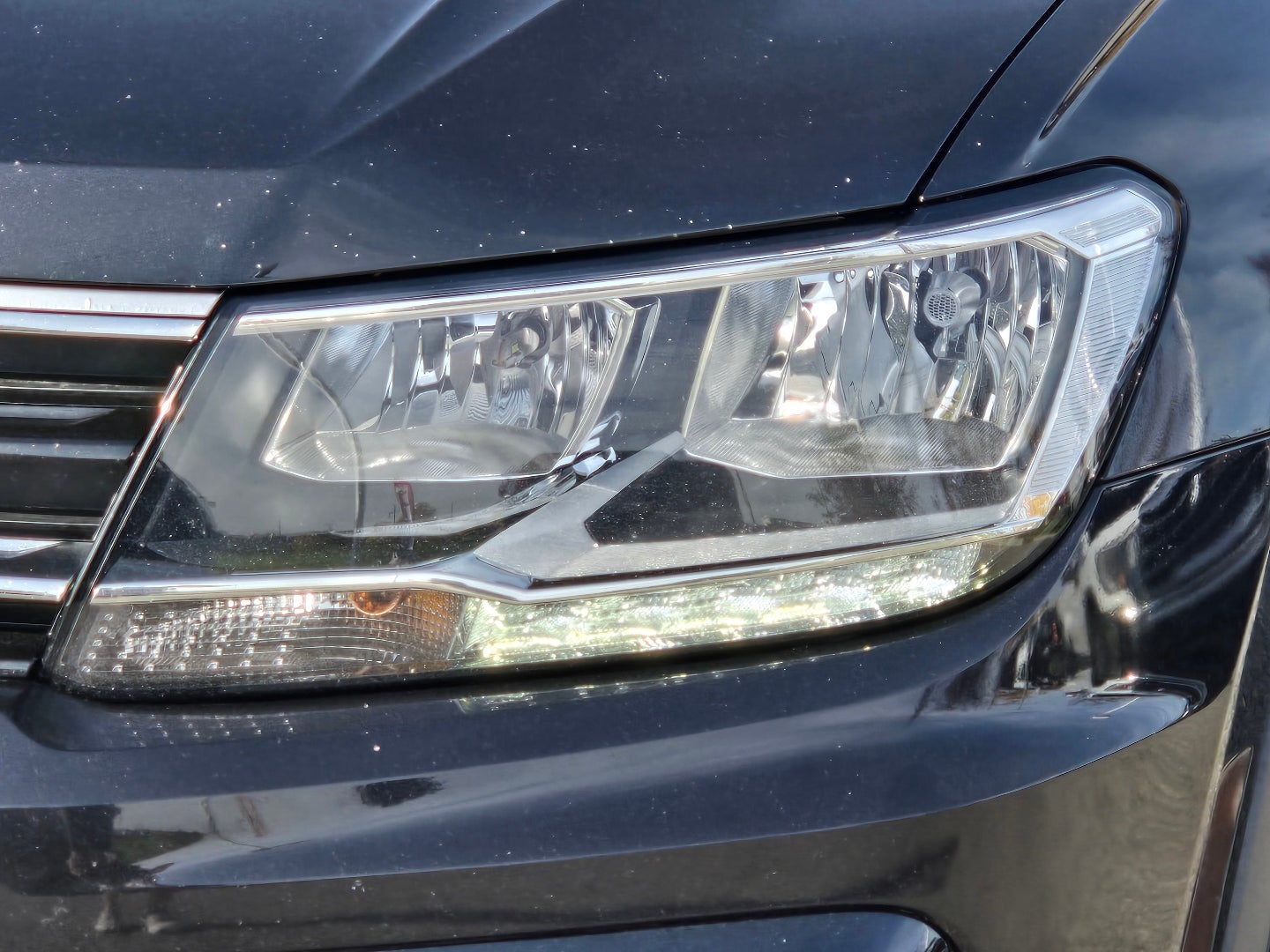 2020 Volkswagen Tiguan SE R-Line Black