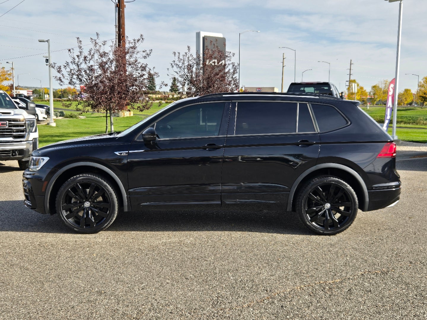 2020 Volkswagen Tiguan SE R-Line Black