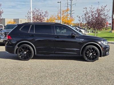 2020 Volkswagen Tiguan SE R-Line Black