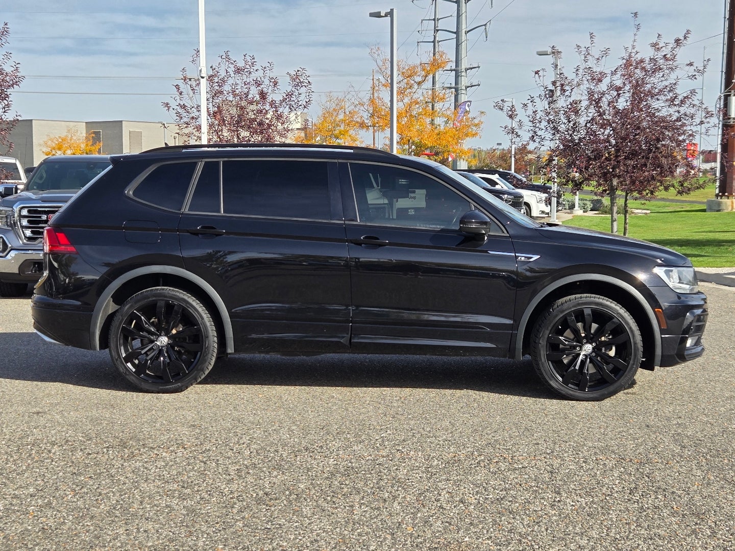 2020 Volkswagen Tiguan SE R-Line Black