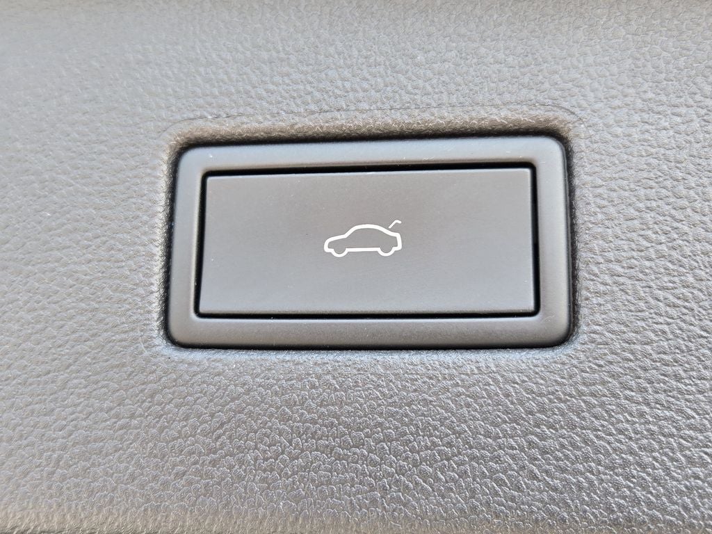 2022 Volkswagen Tiguan SEL R-Line