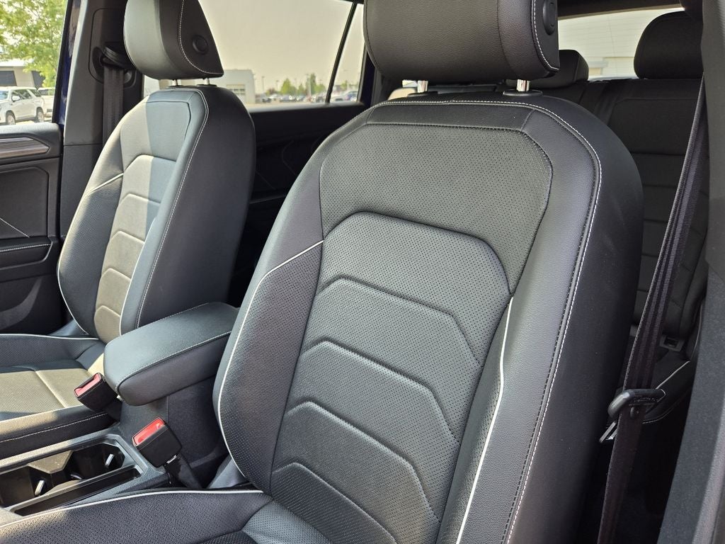2022 Volkswagen Tiguan SEL R-Line