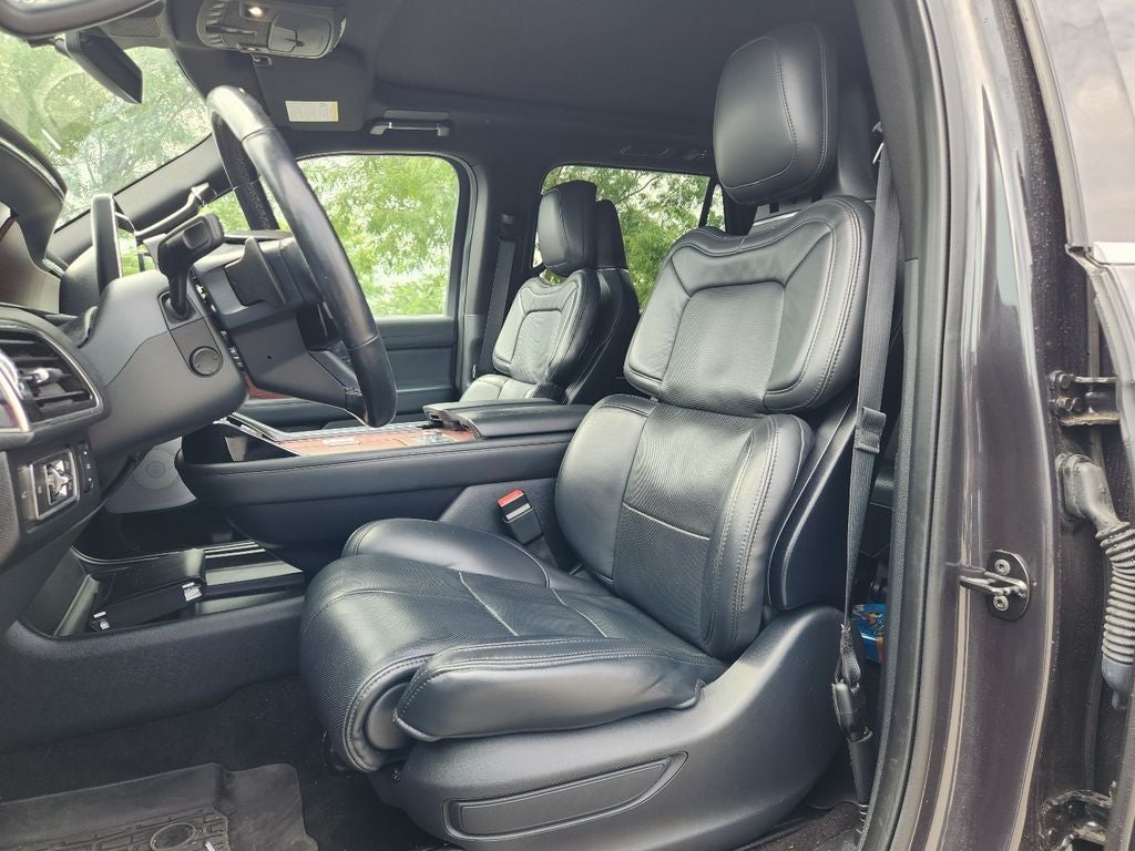 2022 Lincoln Navigator L Reserve