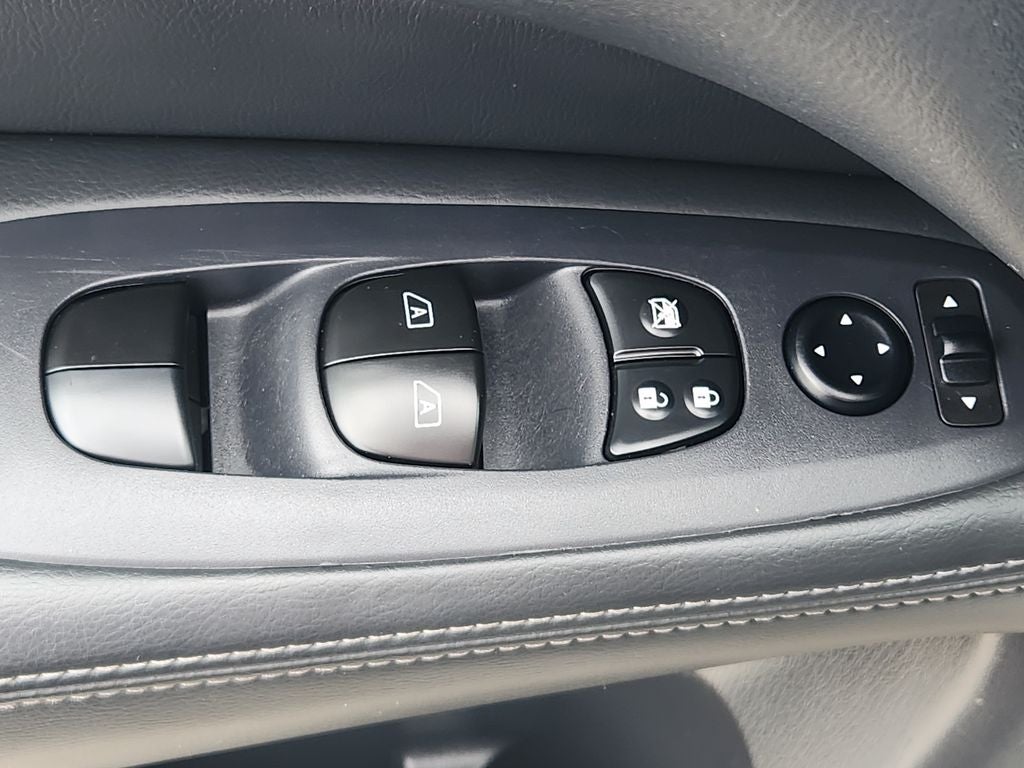 2017 Nissan Pathfinder Platinum - Photo 16