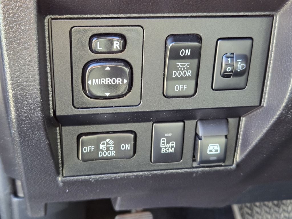 2016 Toyota Tundra LTD