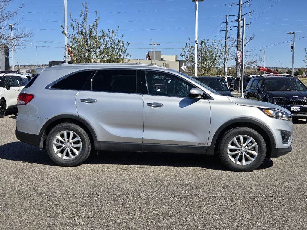 2016 Kia Sorento LX