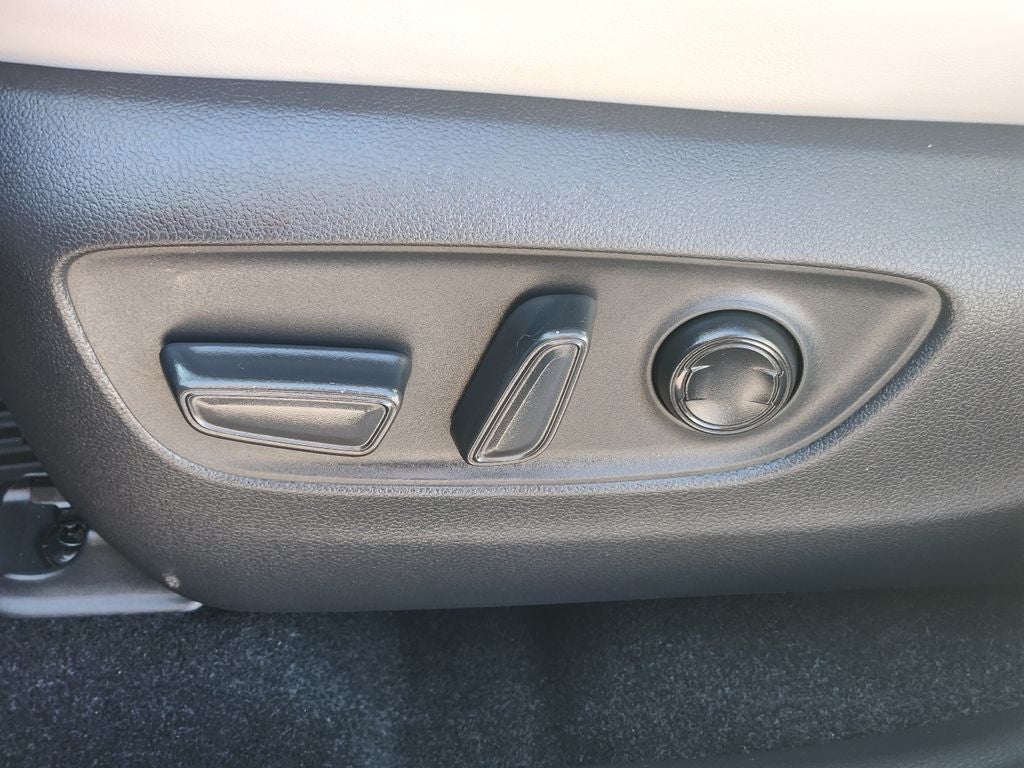 2024 Toyota RAV4 Hybrid Hybrid XLE Premium