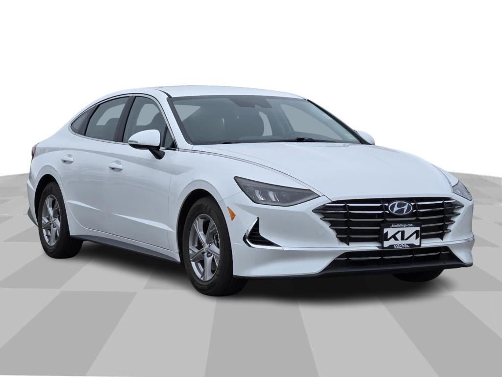 2022 Hyundai Sonata SE's photo