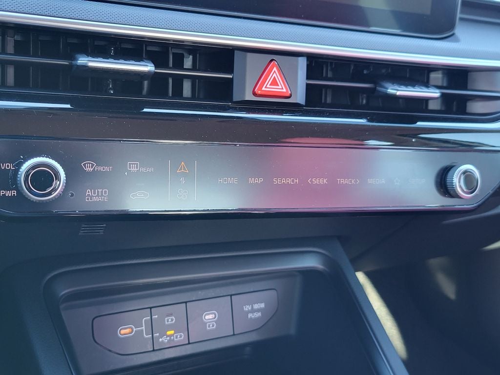 2025 Kia K5 LXS PINK EDITION