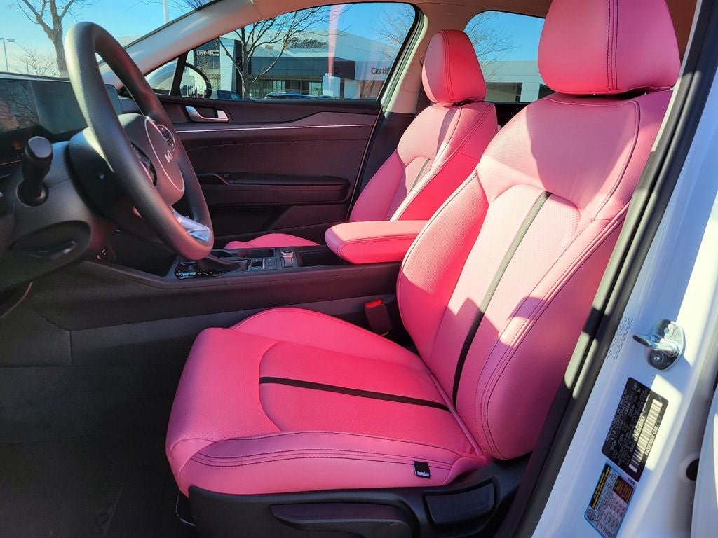 2025 Kia K5 LXS PINK EDITION