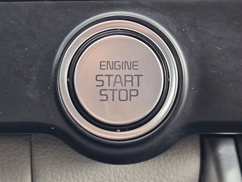 2023 Kia Carnival LX