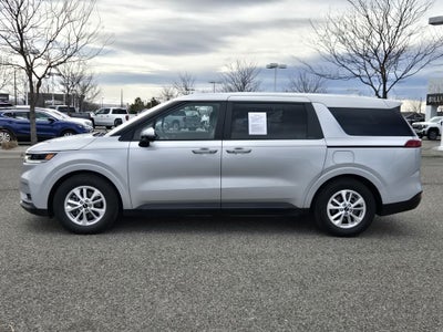 2023 Kia Carnival LX