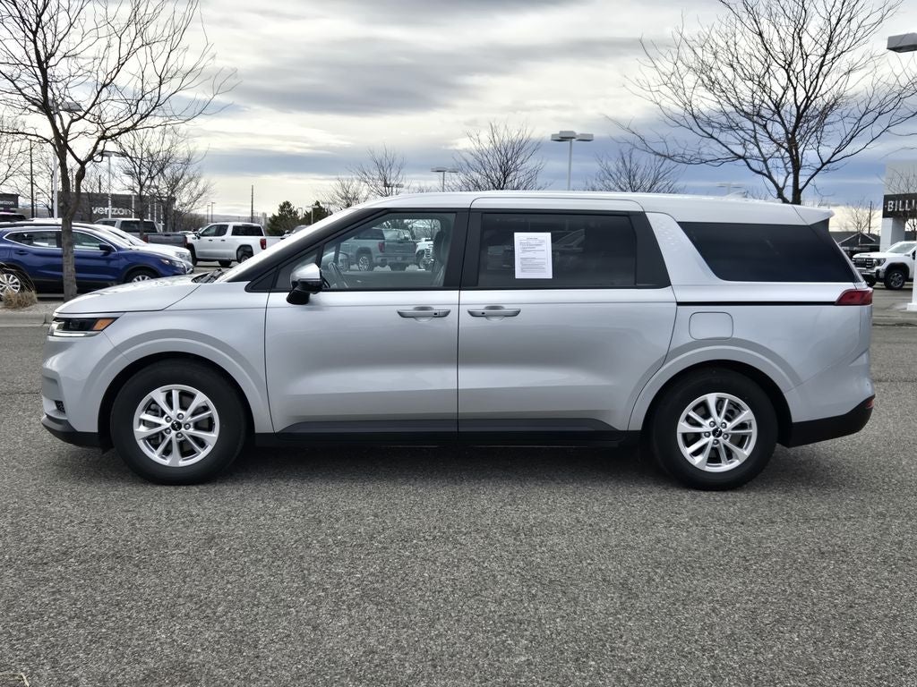 2023 Kia Carnival LX