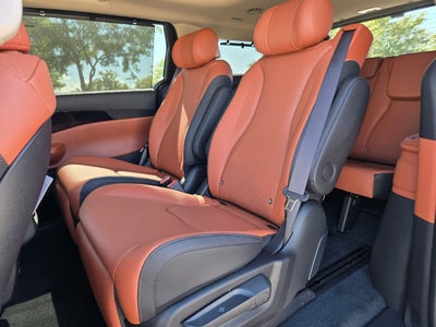 2026 Kia Carnival Hybrid SX