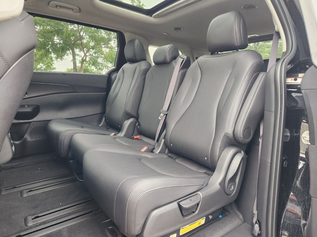 2027 Kia Carnival Hybrid SX