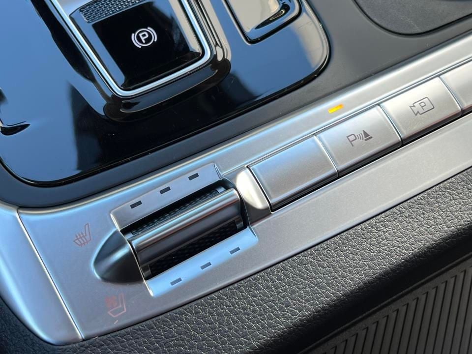 2025 Kia Carnival Hybrid SX