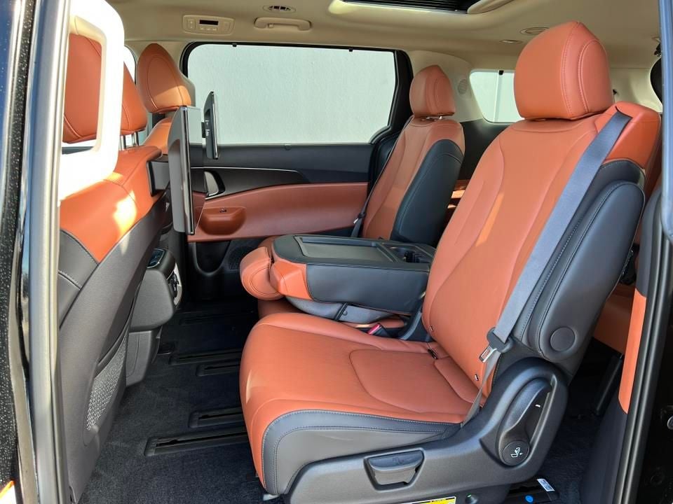 2025 Kia Carnival Hybrid SX