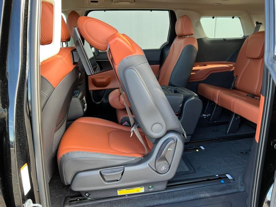 2025 Kia Carnival Hybrid SX