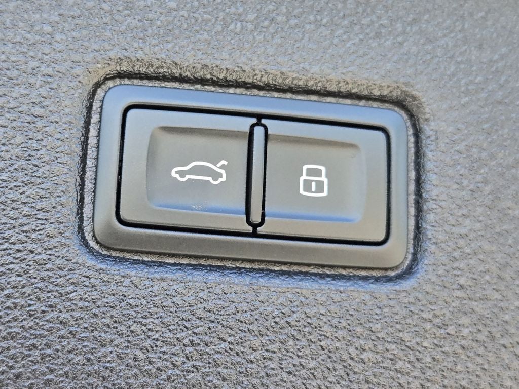 2023 Audi Q7 Premium