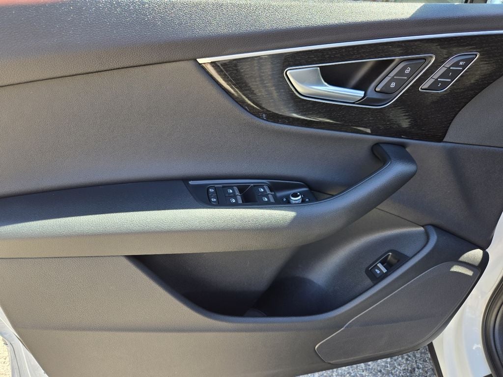2023 Audi Q7 Premium
