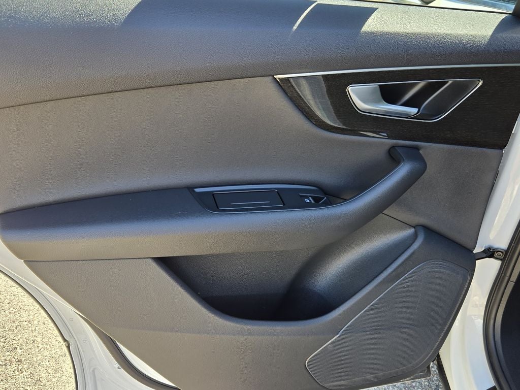 2023 Audi Q7 Premium